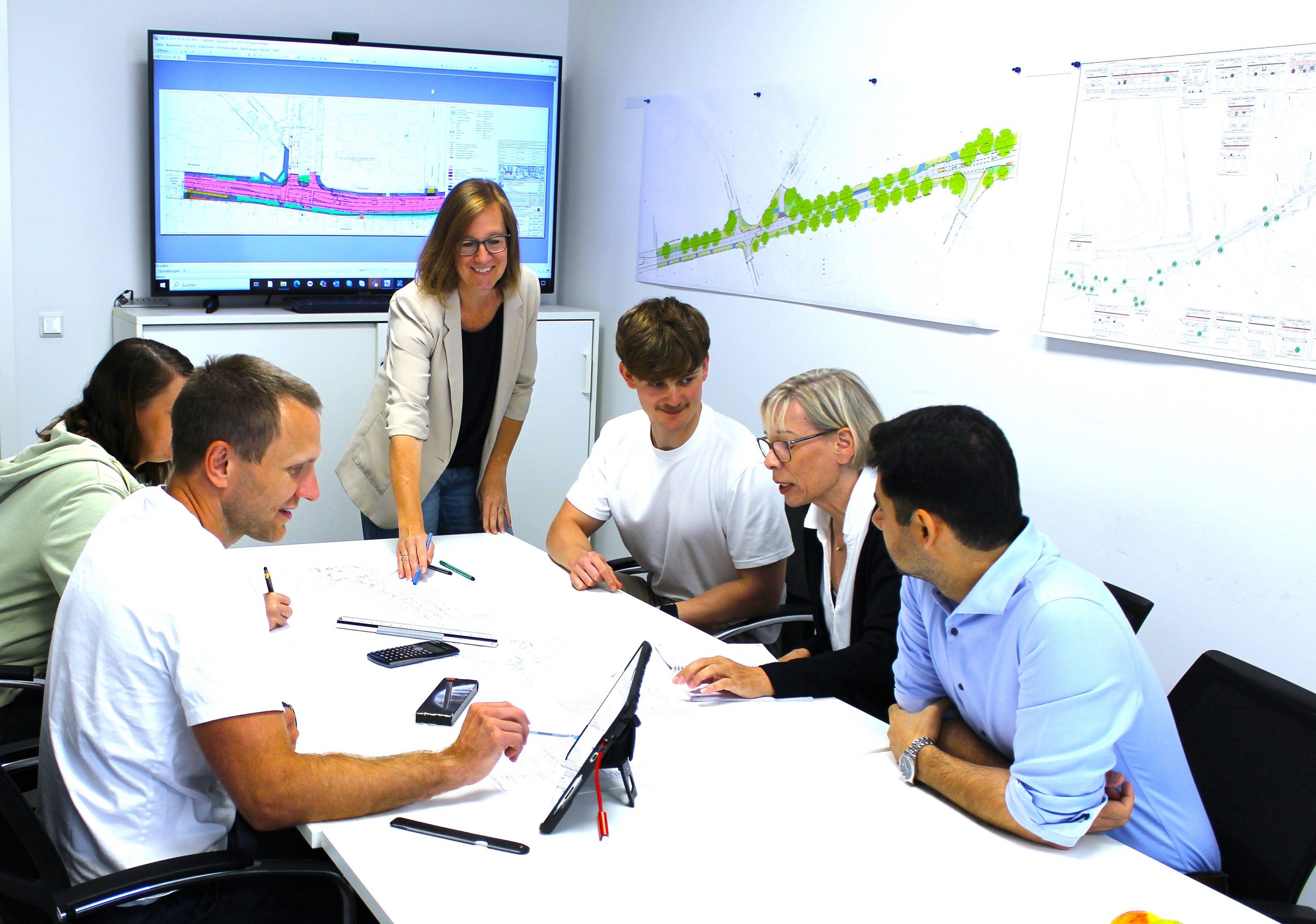 Schmeck-Junker Ingenieurbüro qualifizierte Arbeitskräfte im Bereich der Straßen- und Verkehrsplanung Hamburg